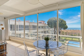 Seaview apartment with pool in Benalmadena by Costarentals - Ref 186
